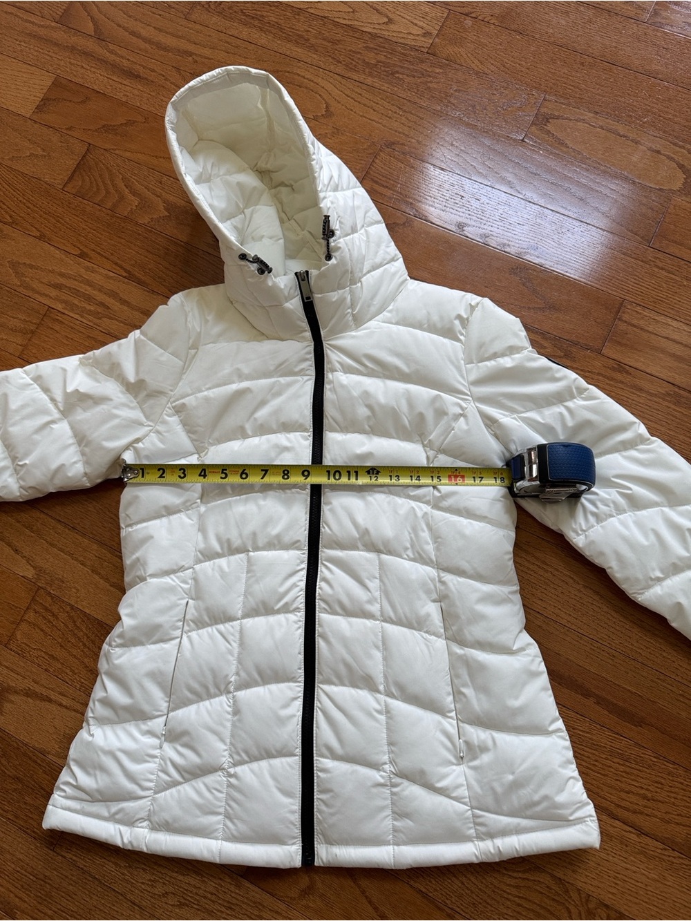 NWT Women's White Hooded Quilted Puffer Jacket LG